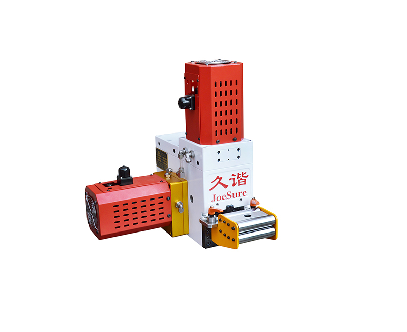 高速NC伺服(fu)送料机(ji)RF-100/RF-100S